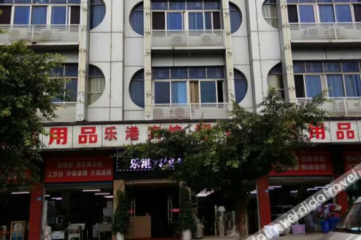 Hotel 6 of 25