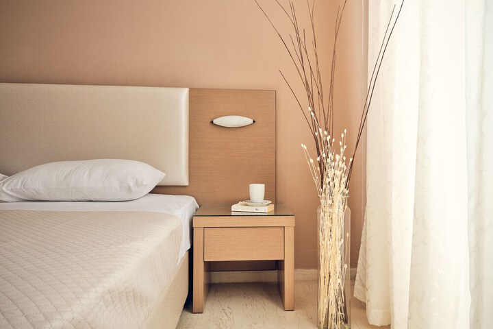 Room 5 of 34