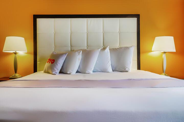 1 King Bed Suite (19 of 35)