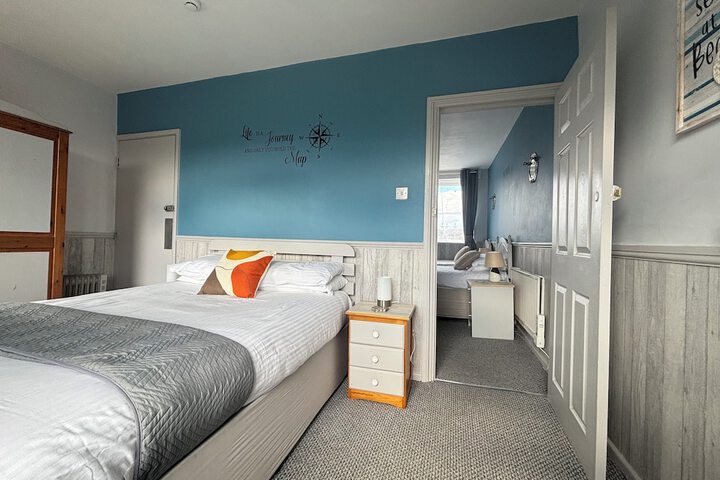 Room 52 of 94