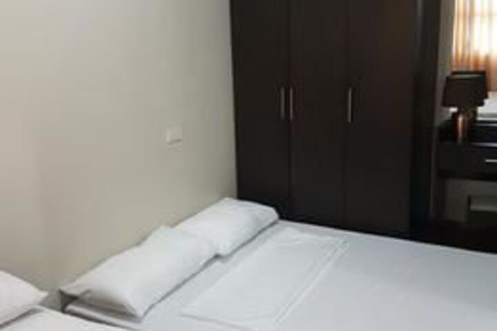 Room 63 of 127
