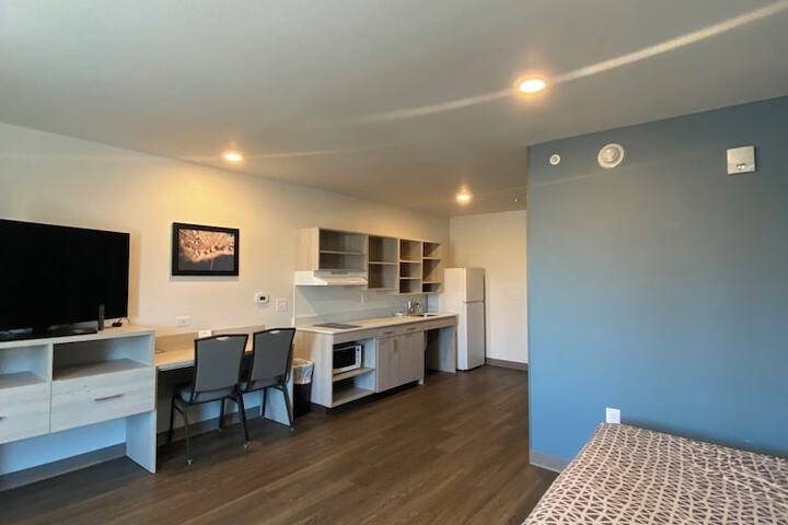 Room 12 of 34