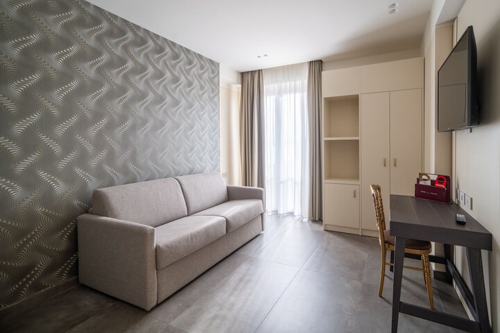 Room 16 of 75