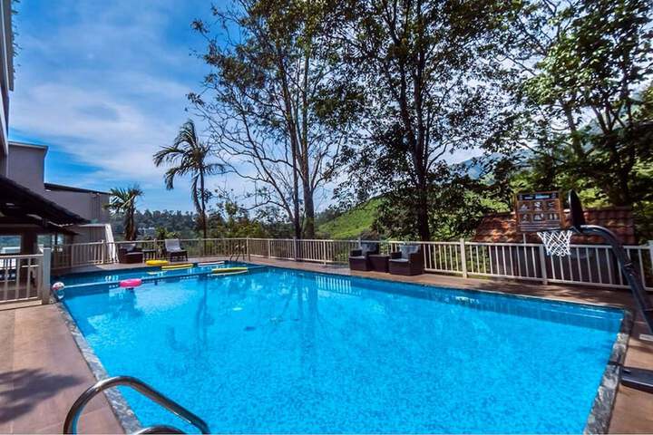 Pool 86 of 126