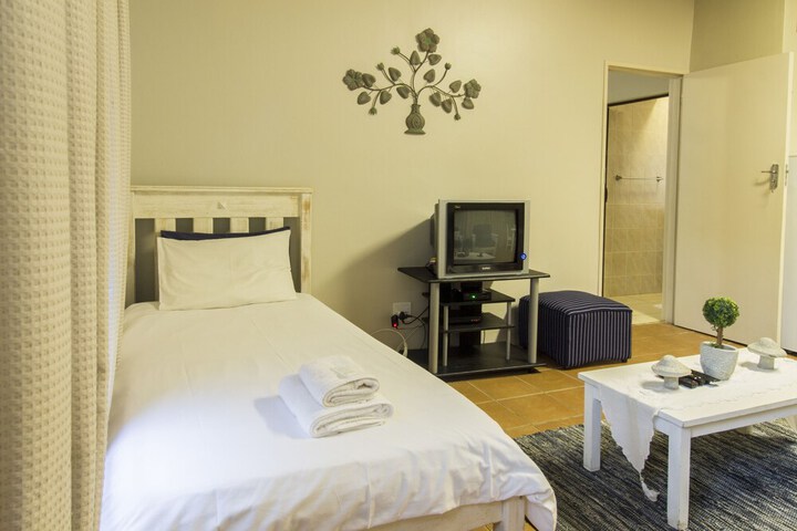 Room 15 of 24