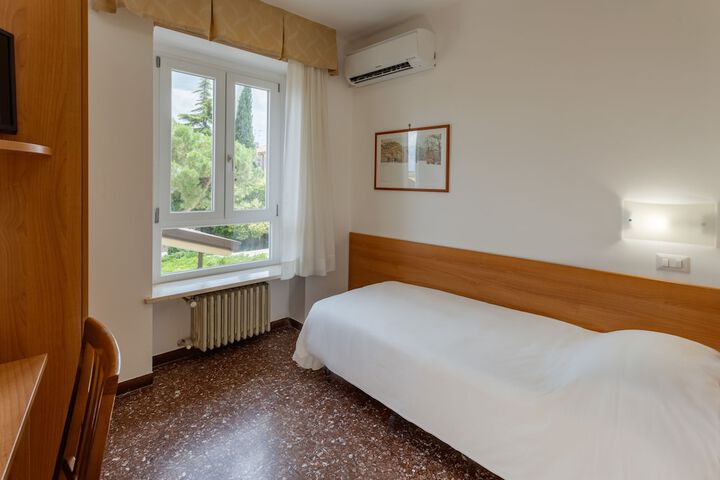 Room 20 of 41