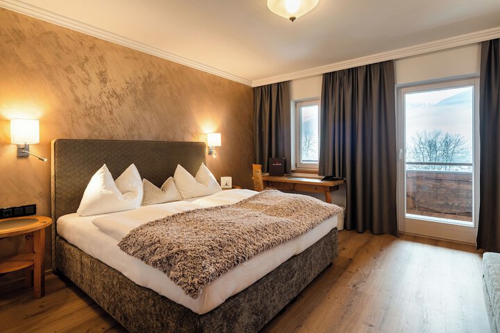 Room 5 of 44