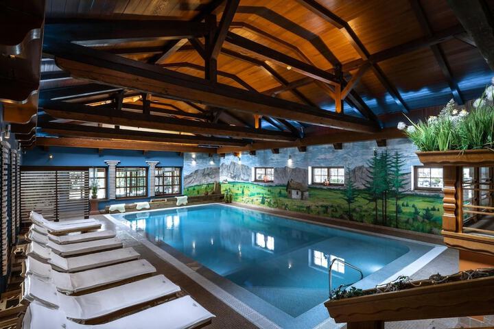 Pool 22 of 74