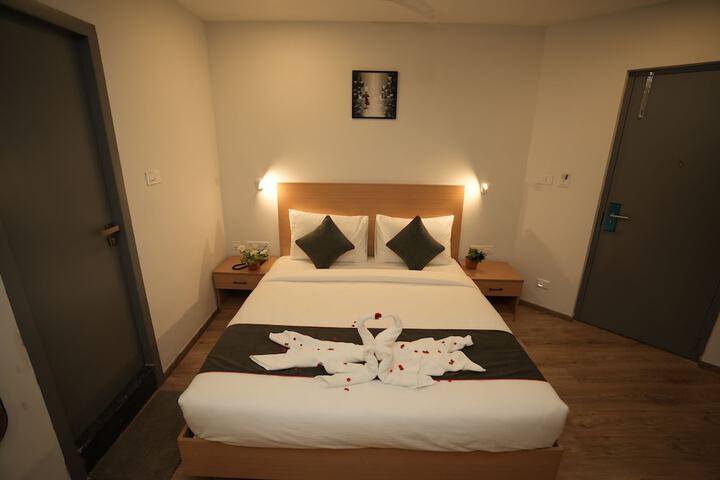 Room 6 of 20