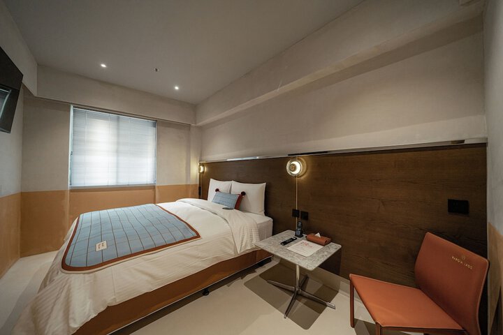 Room 40 of 199