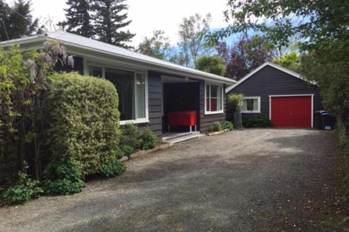 Exterior of 28 Scarborough Tce