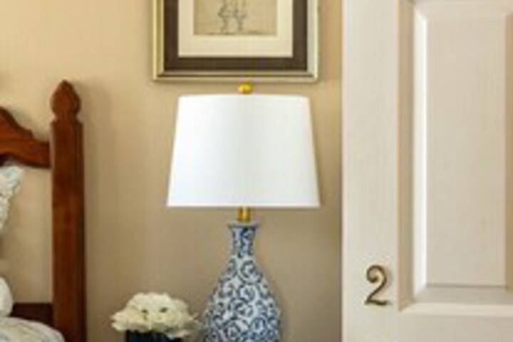 Room 77 of 253