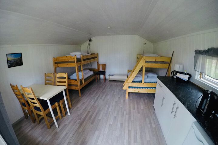 Room 17 of 40