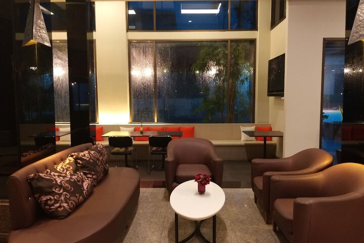 Hotel Interior 4 of 110