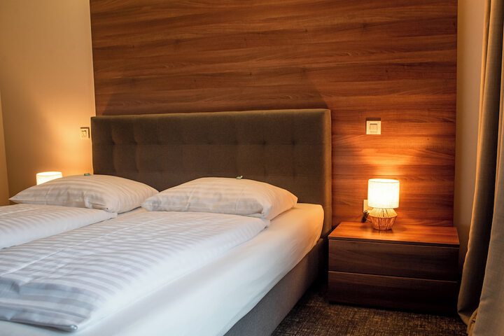 Room 47 of 127