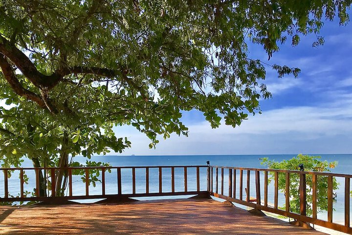 Sundeck 92 of 118