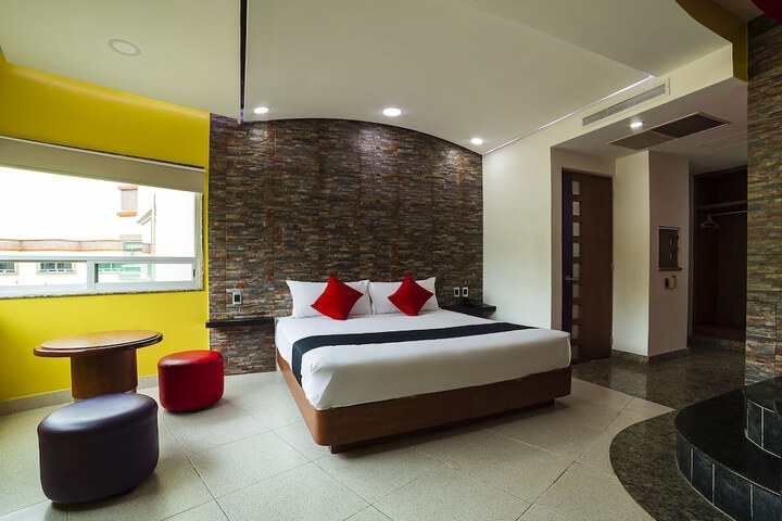 Room 9 of 62