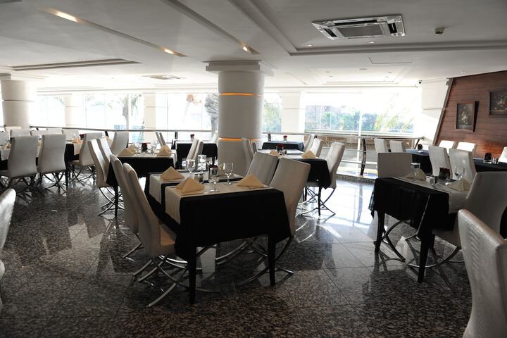 Dining 60 of 71