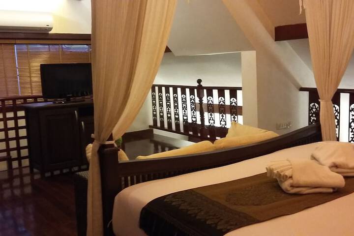 Room 30 of 133