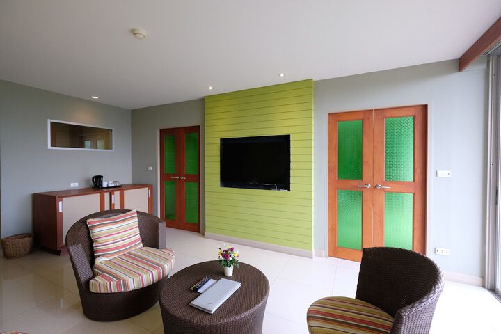 Room 42 of 131