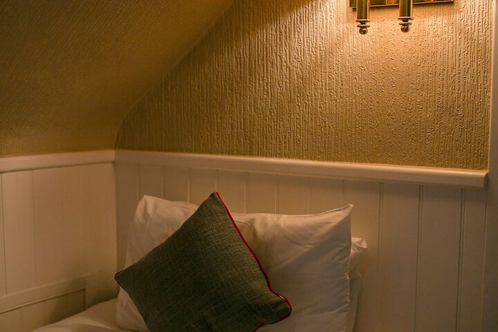 Room 14 of 70