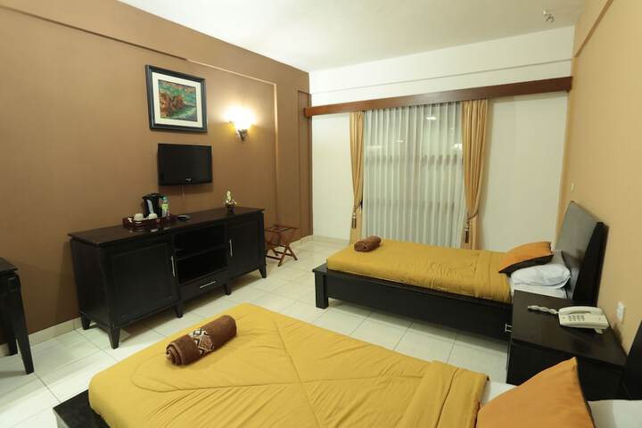 Room 13 of 42