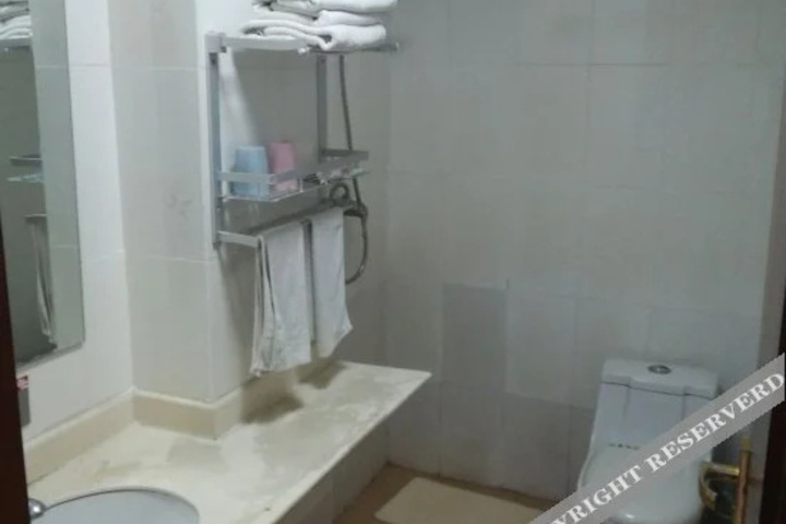 Liwan Business Hotel