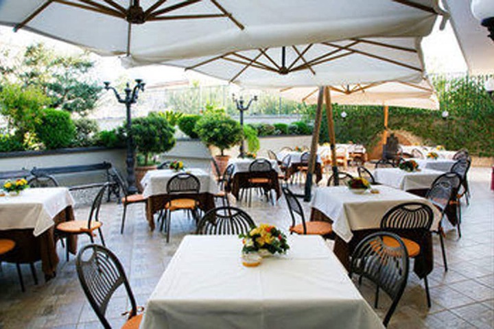Terrace/Patio 75 of 87