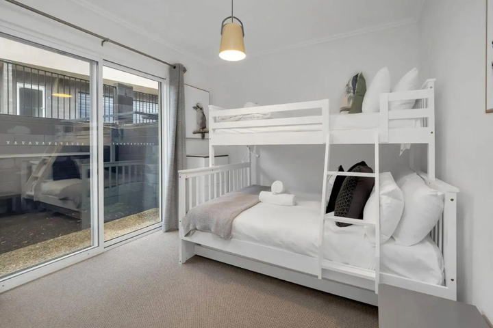 Room 4 of 14