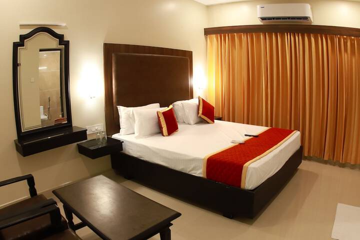 Room 14 of 19