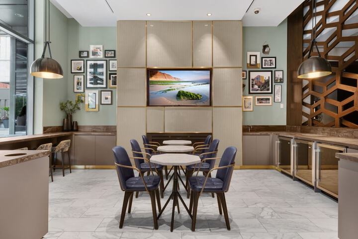 Business Center 54 of 56