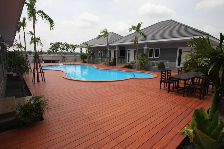 Terrace/Patio 16 of 32
