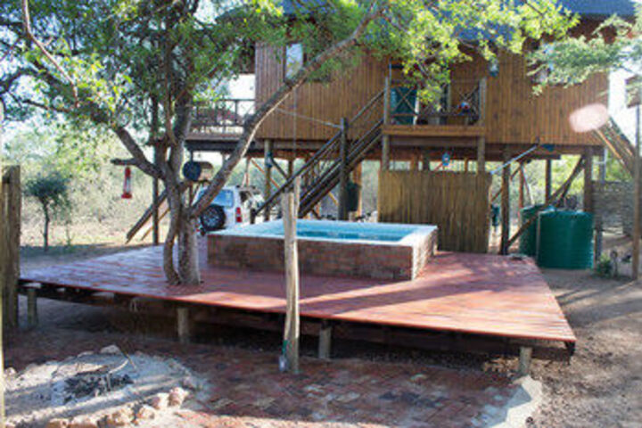 Pool 10 of 12