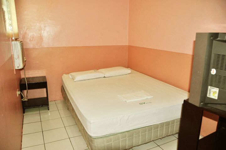 Room 21 of 31