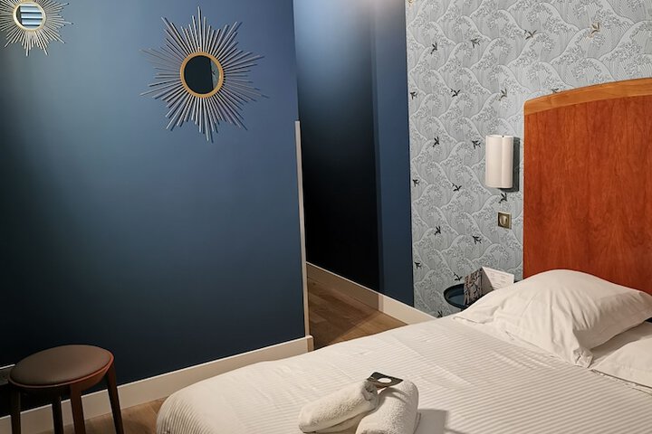 Room 9 of 101