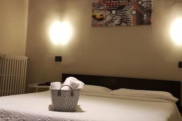 Room 16 of 47