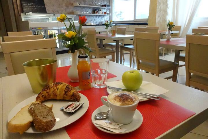 Breakfast/Coffee Service 58 of 65