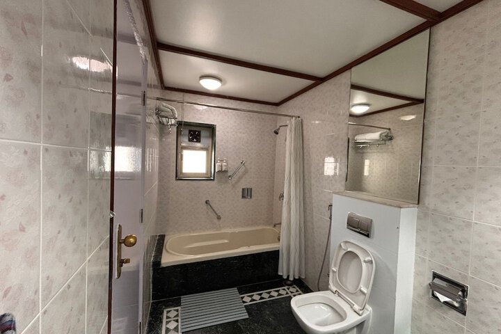 Clean Restrooms