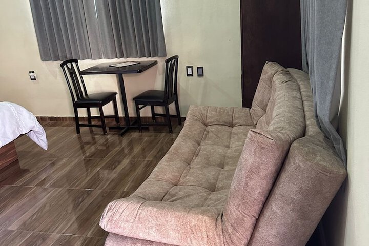 Room 19 of 40