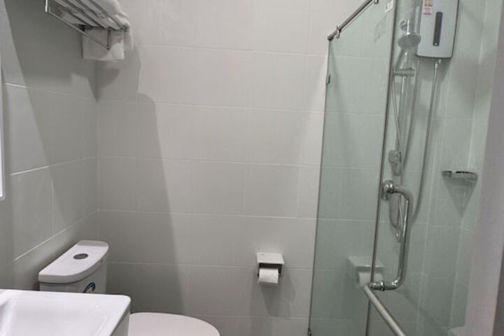 Room 30 of 44