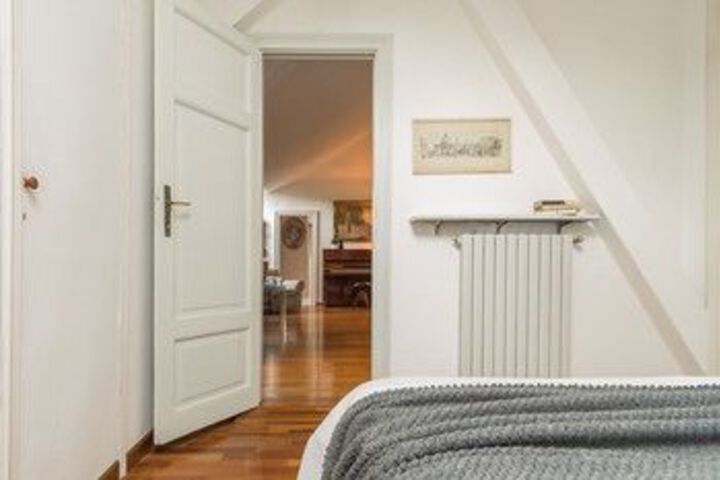 Room 8 of 21