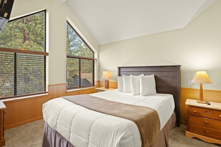 Room 30 of 298