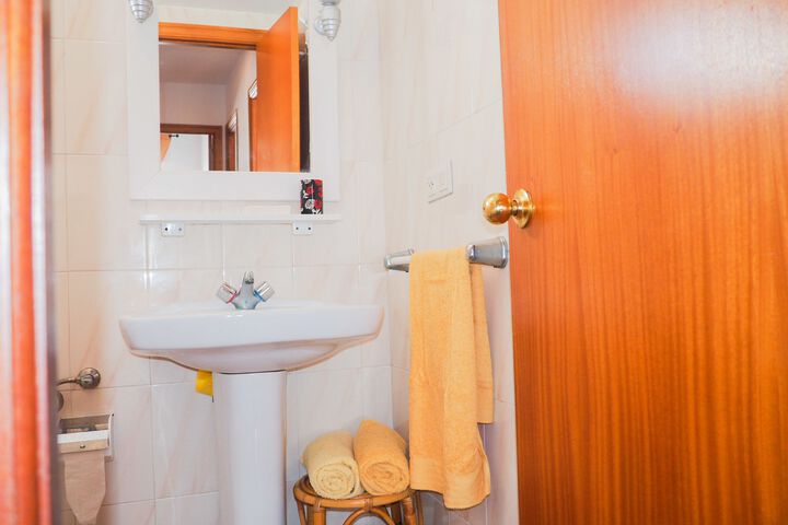 Room 7 of 29