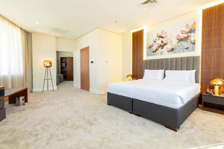 Room 17 of 23