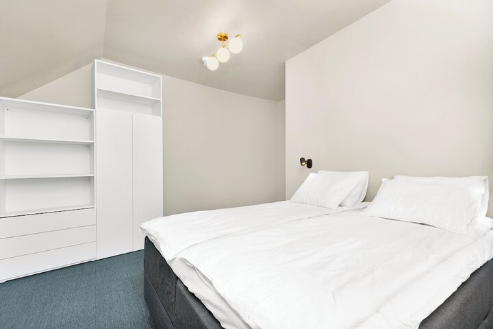 Room 28 of 57