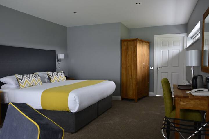 Room 7 of 39