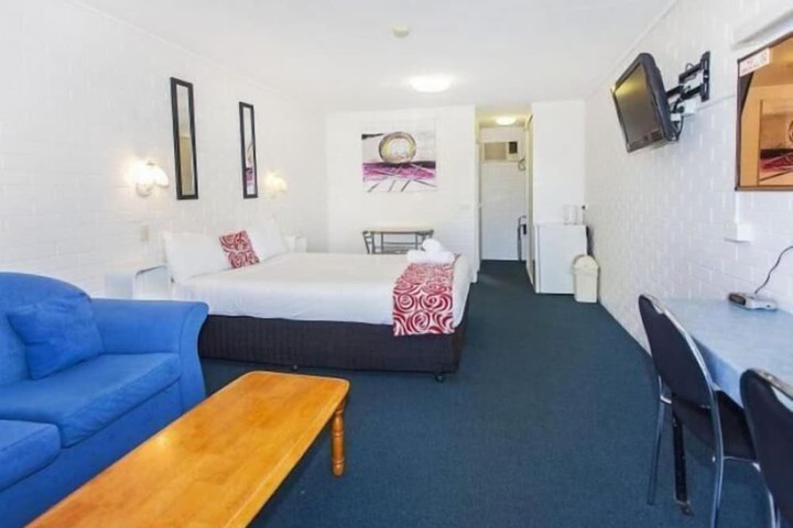 Room 15 of 53