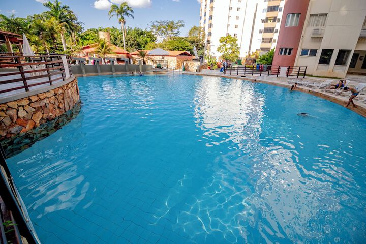 Pool 14 of 27