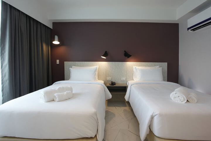Room 14 of 62