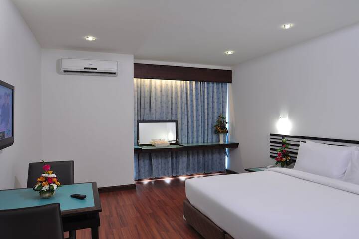 Room 8 of 22
